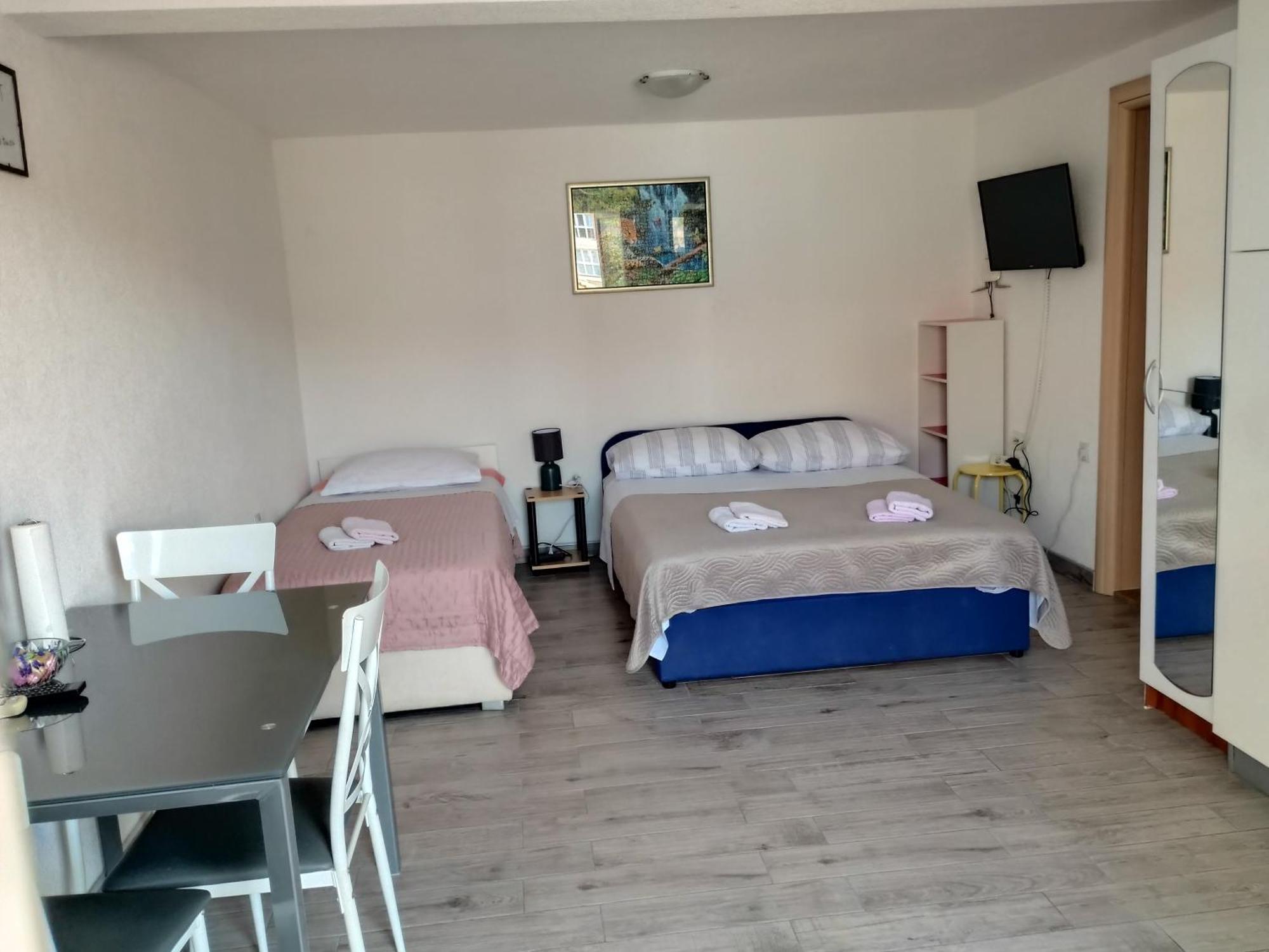 Apartment Tina 特罗吉尔 客房 照片
